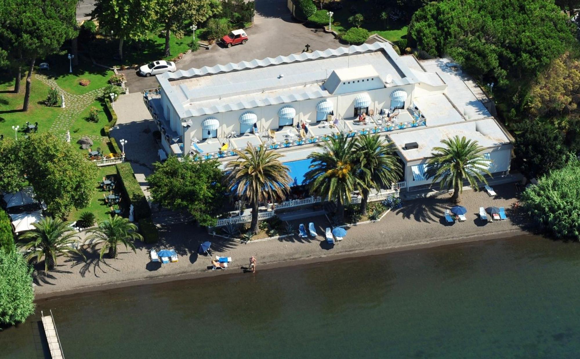 بولسينا Hotel Lido - Beach And Palace المظهر الخارجي الصورة